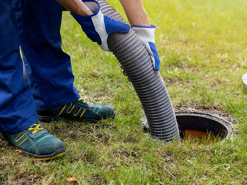 5 Signs It’s Time to Schedule Septic Tank Pumping Before Winter